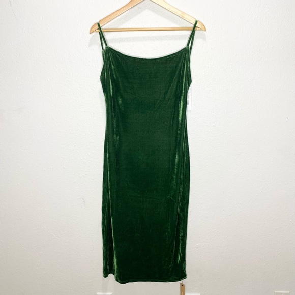 Reformation Merel Velvet Midi Dress In Green Velvet Large NWT - Picture 5 of 11